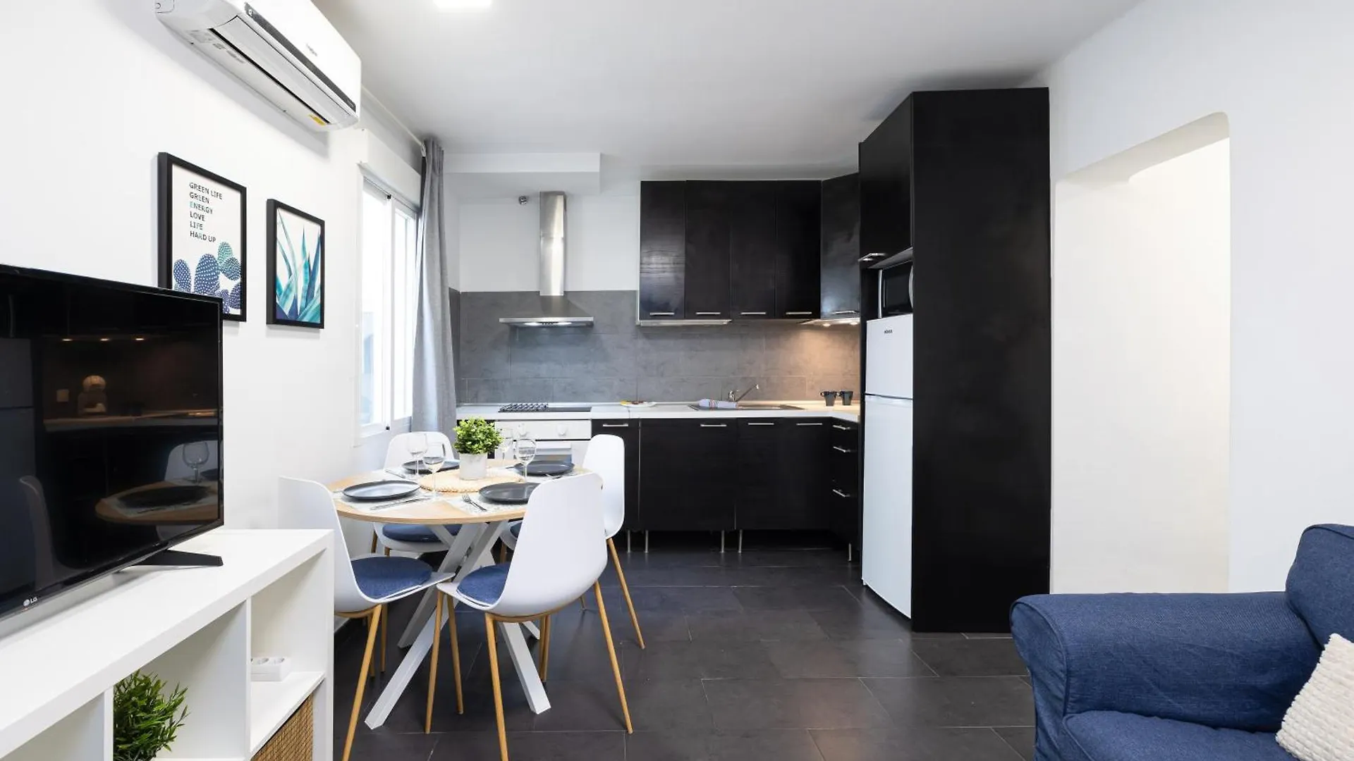 H2M Pasaje Dos Santos Smarttv, Oven, Parking Or Apartment Malaga