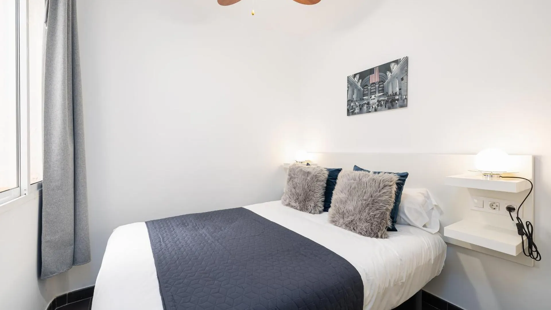 H2M Pasaje Dos Santos Smarttv, Oven, Parking Or Apartment Malaga